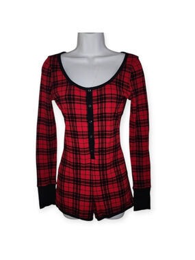 La Senza Red Black Plaid Thermal Button-Front Long Sleeve Romper – Size M